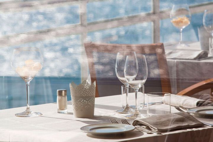 Dining 21 of 43