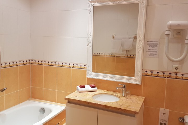 Bath Interior