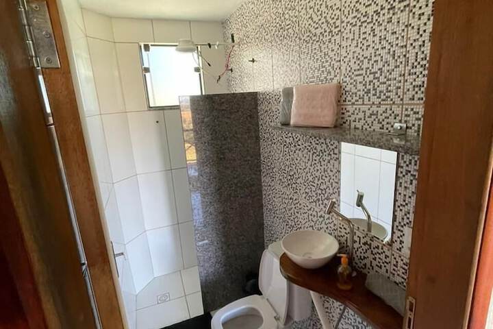 Room 8 of 18