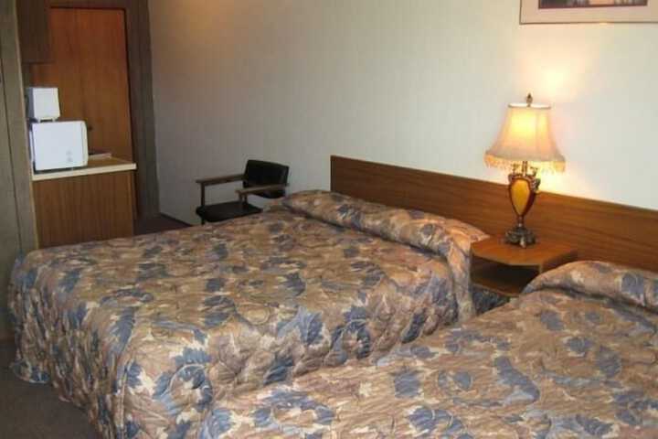 Room 4 of 23