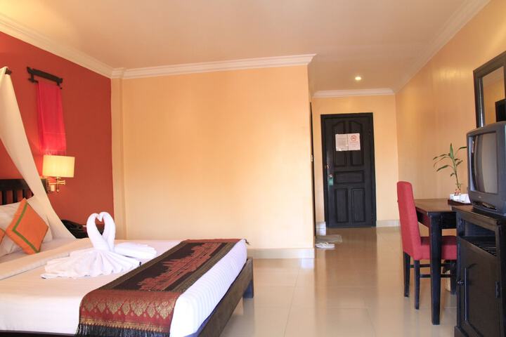 Room 21 of 97