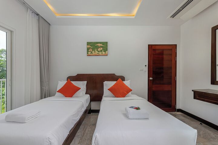 Room 48 of 174