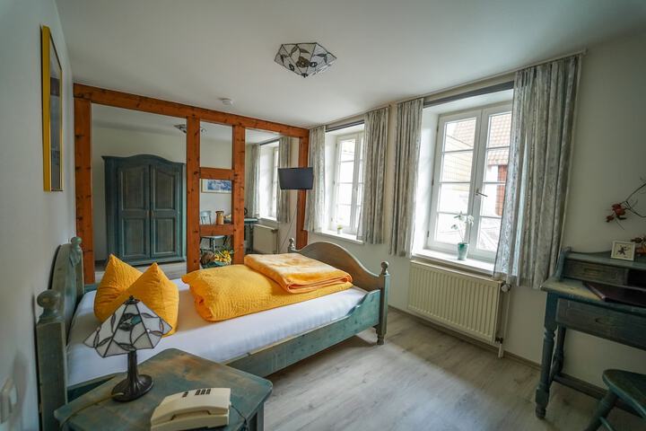 Room 21 of 31