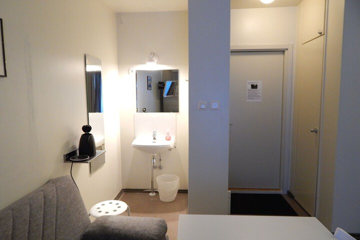 Room 15 of 86