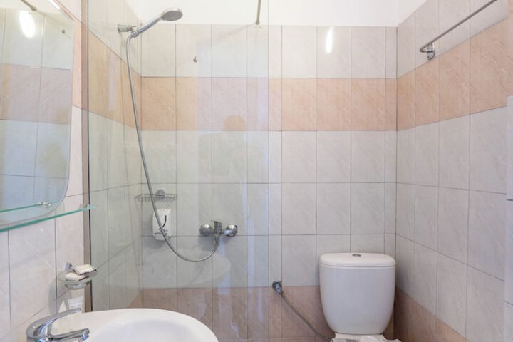 Room 155 of 297