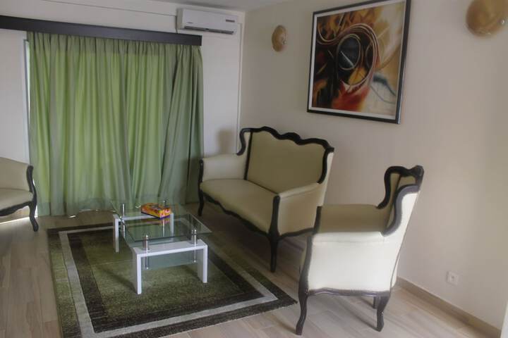 Room 14 of 32