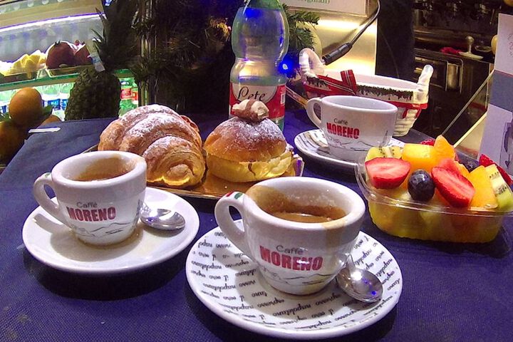Breakfast/Coffee Service 26 of 33