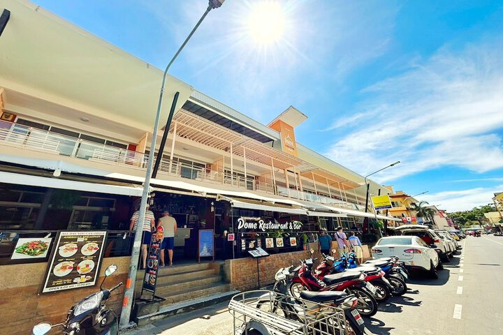 Hotel Entry