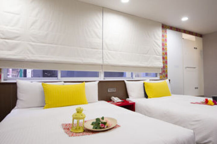 Room 15 of 23
