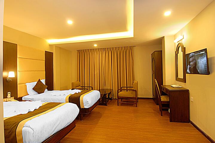 Room 9 of 36