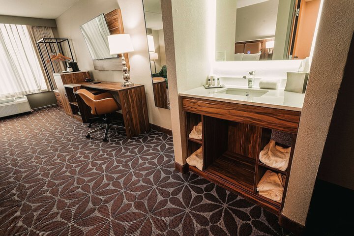 2 Double Beds (3 of 7)