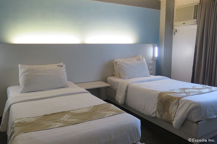 Room 7 of 50