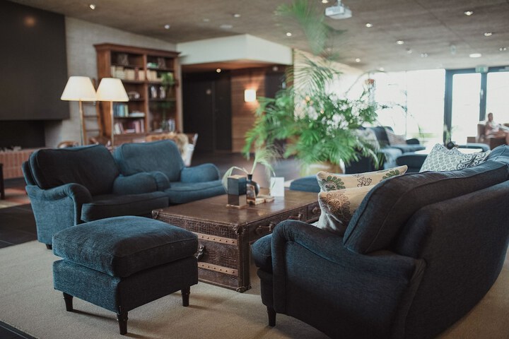 Lobby Entry