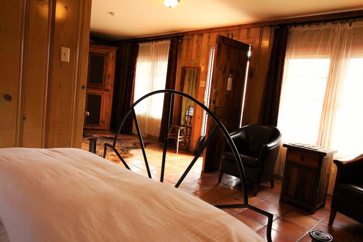 Room 11 of 54