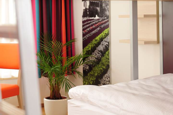 Room 10 of 54