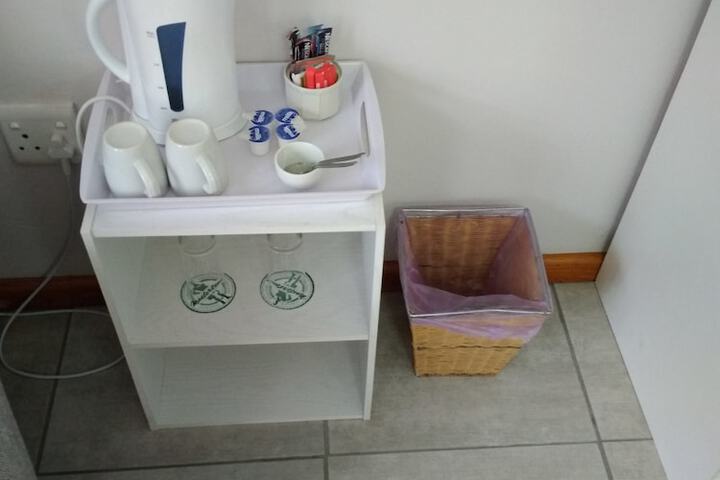 Room 30 of 98