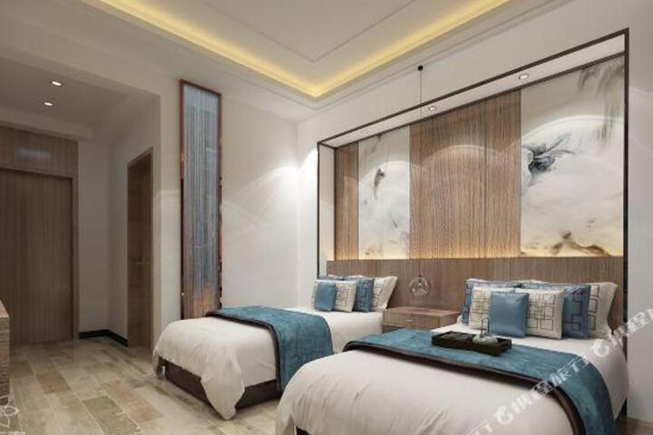 Leiketai Theme Hotel (Bengbu Railway Station Branch)