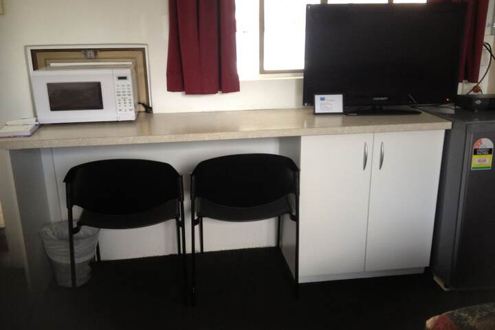 Room 6 of 43