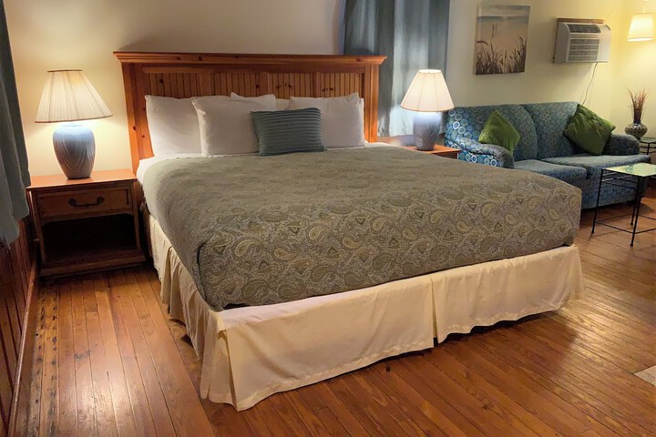 Room 19 of 54