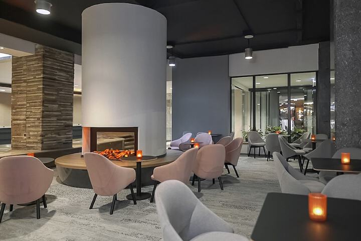Guest Lobby