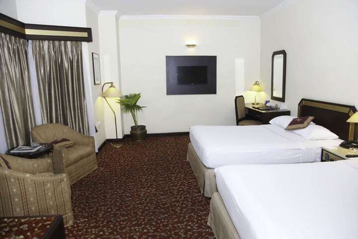 Room 3 of 22