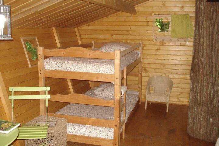 Room 16 of 16