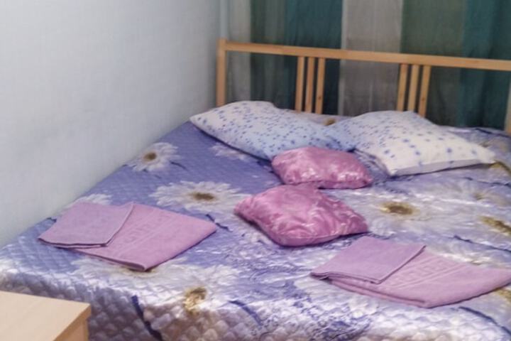 Room 4 of 20
