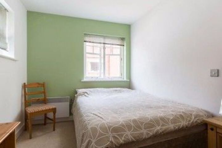 Room 16 of 42