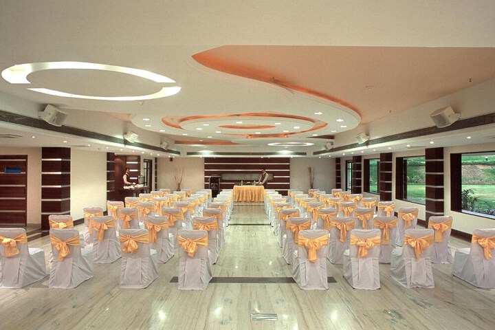 Ballroom/Hall 42 of 62