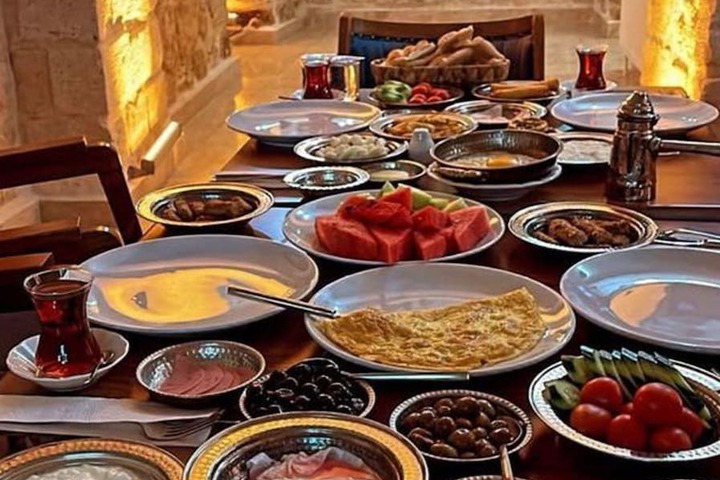 Dining 64 of 70