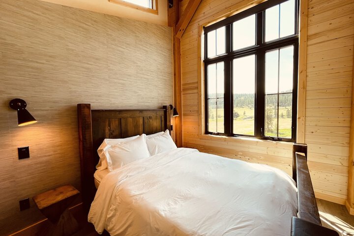 Room 45 of 171