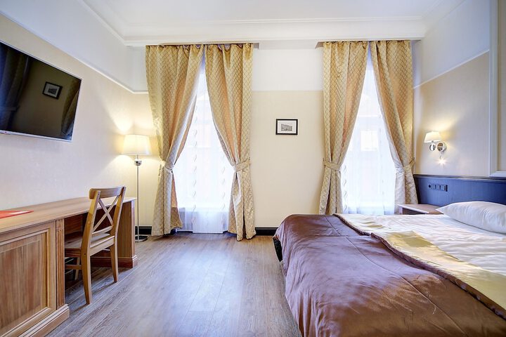 Room 26 of 37
