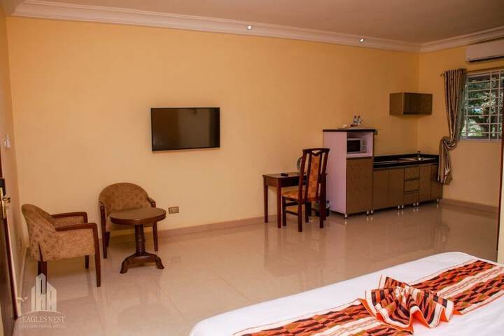 Room 15 of 15