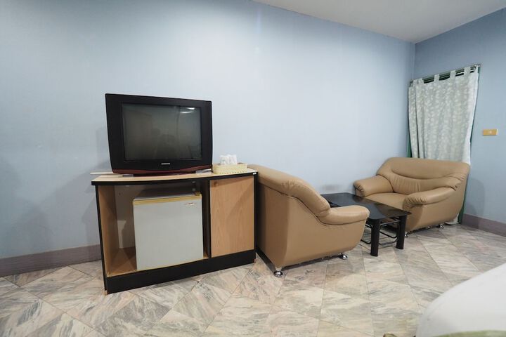 Room 28 of 51