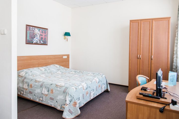 Room 17 of 62