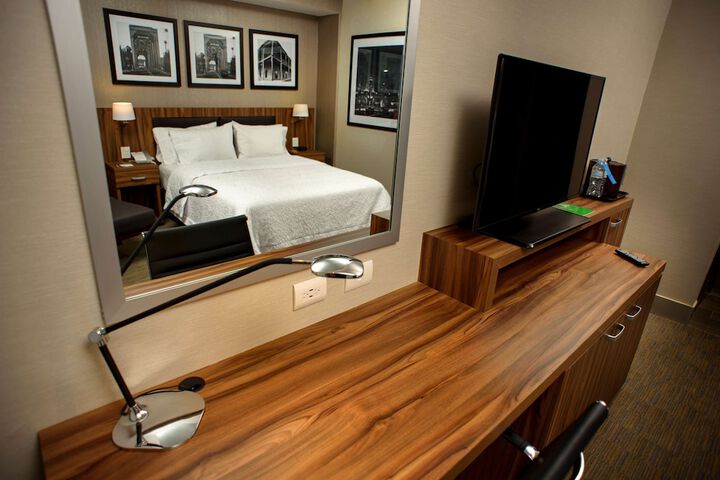 Room 8 of 39