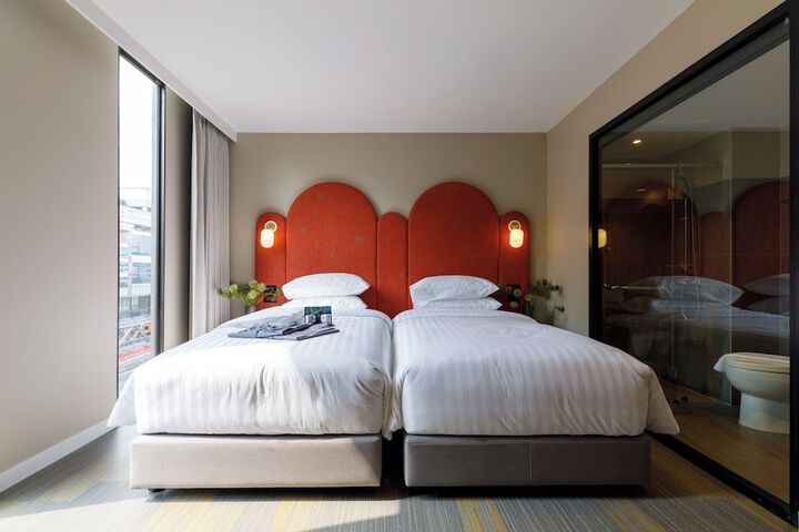 Room 64 of 161