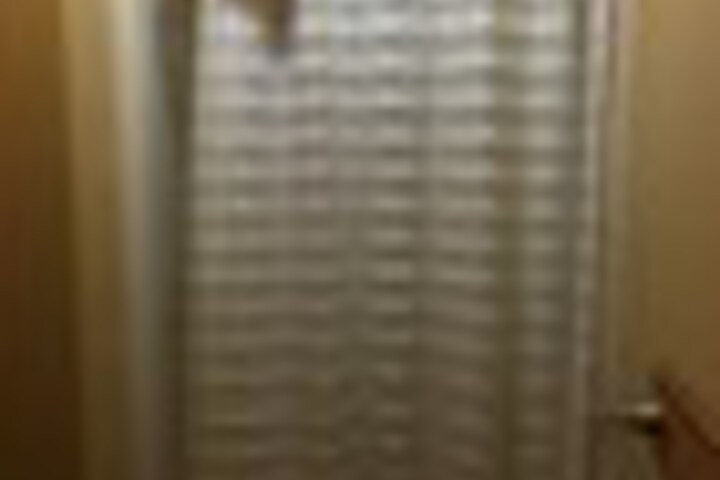 Room 152 of 279
