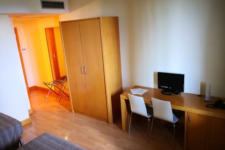 Room 20 of 86