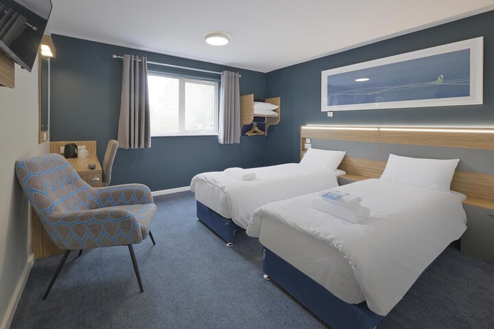 Room 14 of 21