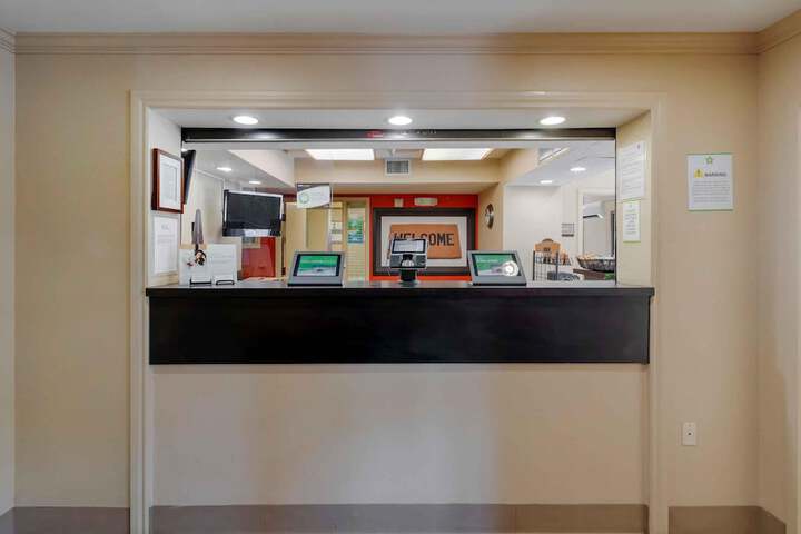 Hotel Interior 4 of 31