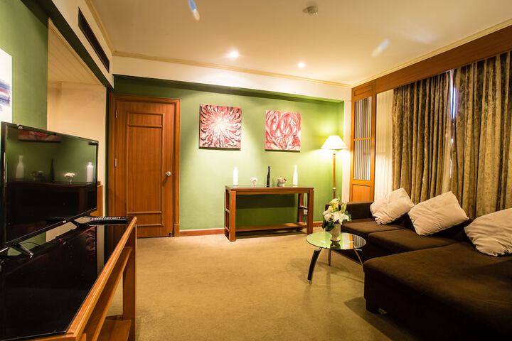 Room 19 of 110