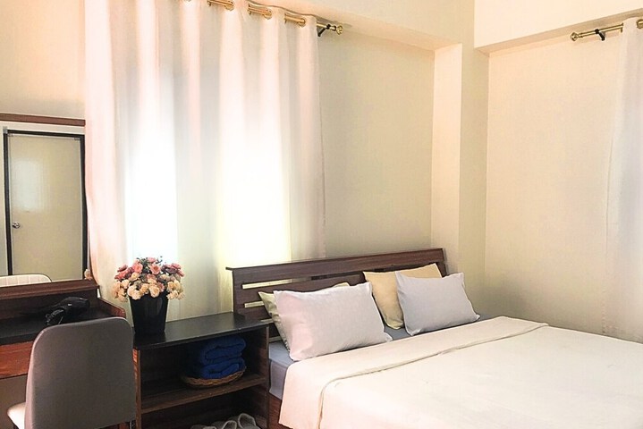 Room 14 of 30