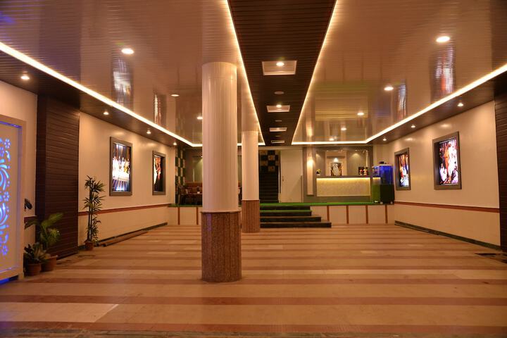 Hotel 60 of 64