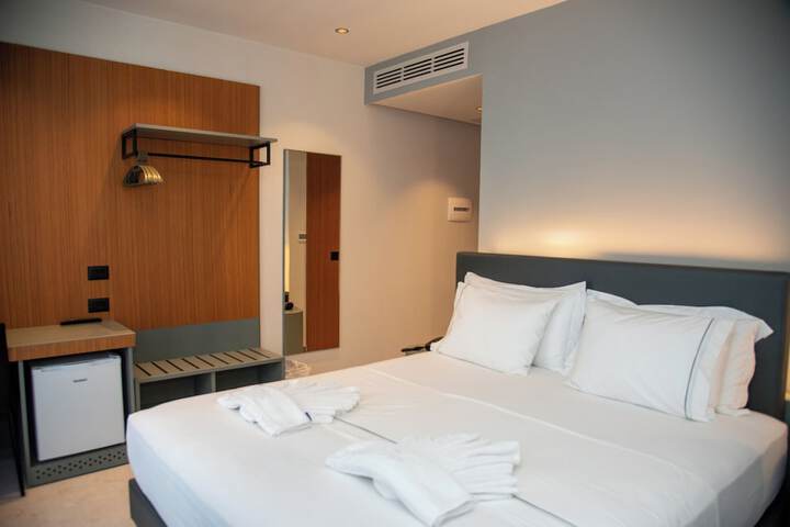 Room 55 of 207