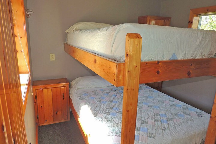 Room 9 of 338
