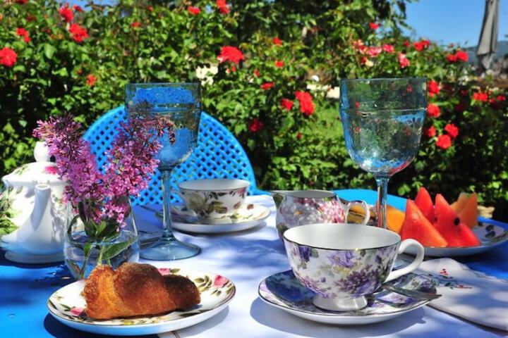 Breakfast/Coffee Service 50 of 67