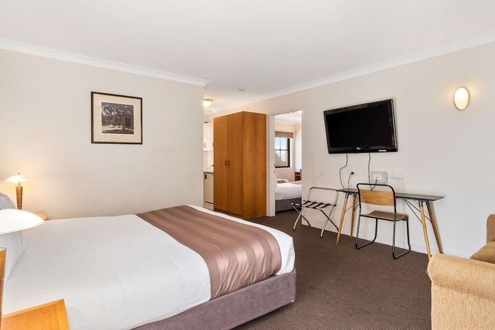 Room 43 of 92
