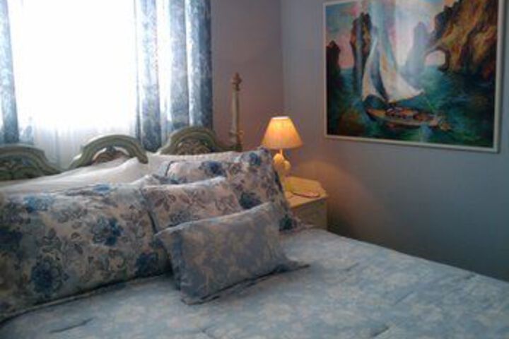 Room 9 of 31