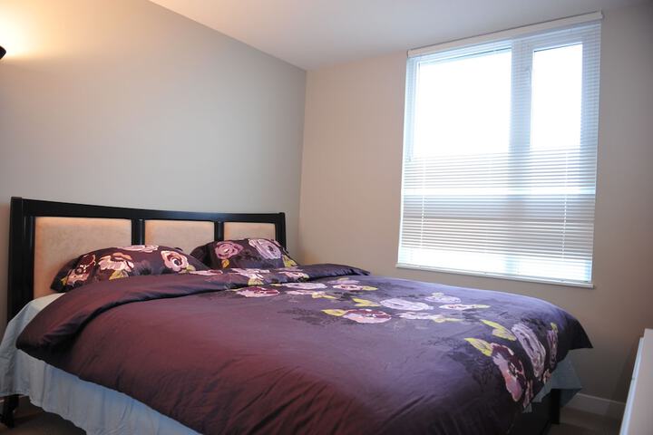 Room 2 of 19